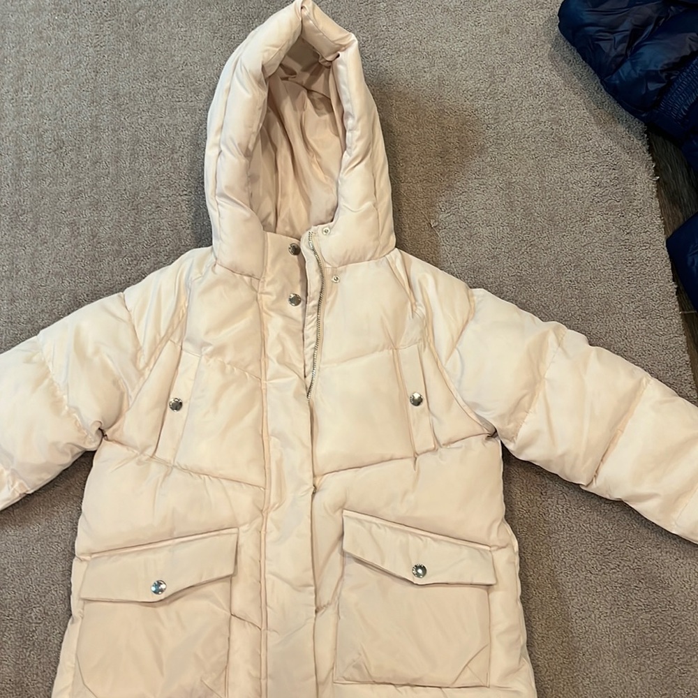 GUC GIRLS ZARA BEIGE PUFFER JACKET. Size 10